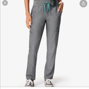 Figs Fauro Cargo Scrub Pants size S. In great condition